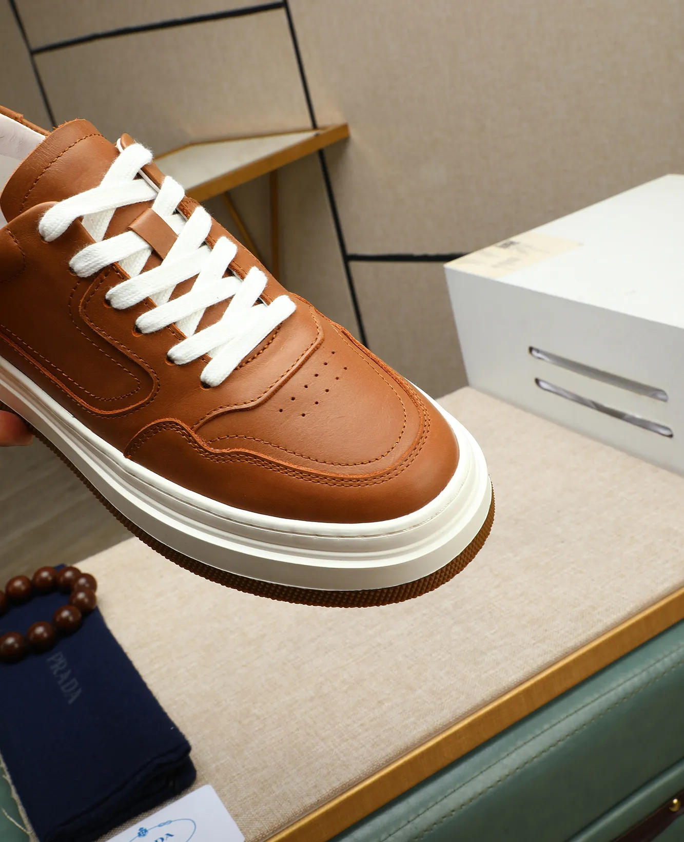 Men's men's shoes 💰460 high-end version. PRADA (Prada) men's casual style, compare the quality at the counter 🧚🏿♂️Imported cowhide fabric 🐎Water-dyed comfortable and soft cowhide lining for feet 🐂Genuine leather outsole with label 🎉 Size 38-44. Can be customized for 45💥🏆